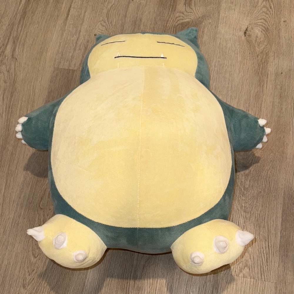 Pokèmon Snorlax Large 20 Inch Plush Toy